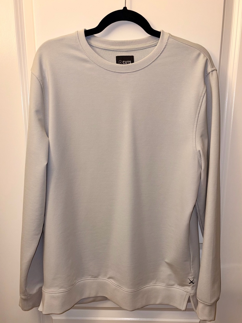 Cuts• Men’s Hyperloop Pullover Sweatshirt Split Hem • Ice Color